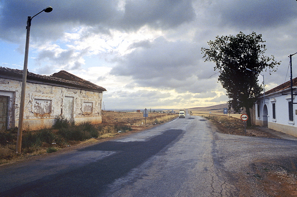 Road through Alcubillas village, Castilla-La Mancha, Spain, Europe