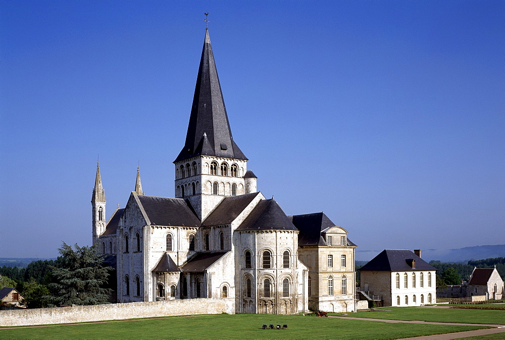 Abbey, Saint-Martin-de-Boscherville, Normandy, France, Europe