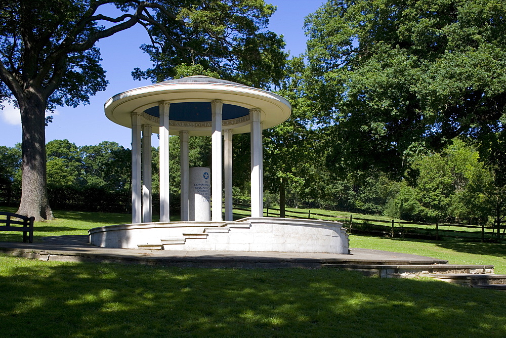 Monument on the site of the signing of the Magna Carta in 1215, Runnymede, Surrey, England, United Kingdom, Europe