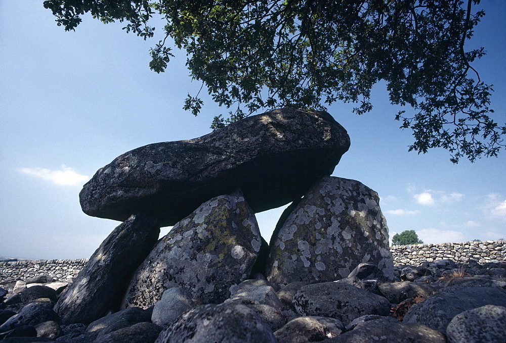 Dyffryn Ardudwy pre-historic burial chamber, Gwynedd, Wales, United Kingdom, Europe