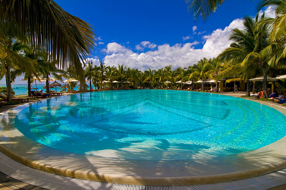 Swimming pool of the Beachcomber Le Paradis five star hotel, Mauritius, Indian Ocean, Africa