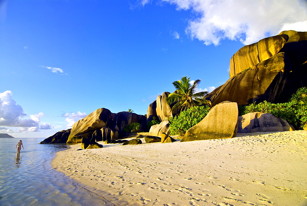 Granite rocks at world famous beach Anse Source dÔæ´Argent, La Digue, Seychelles, Indian Ocean, Africa