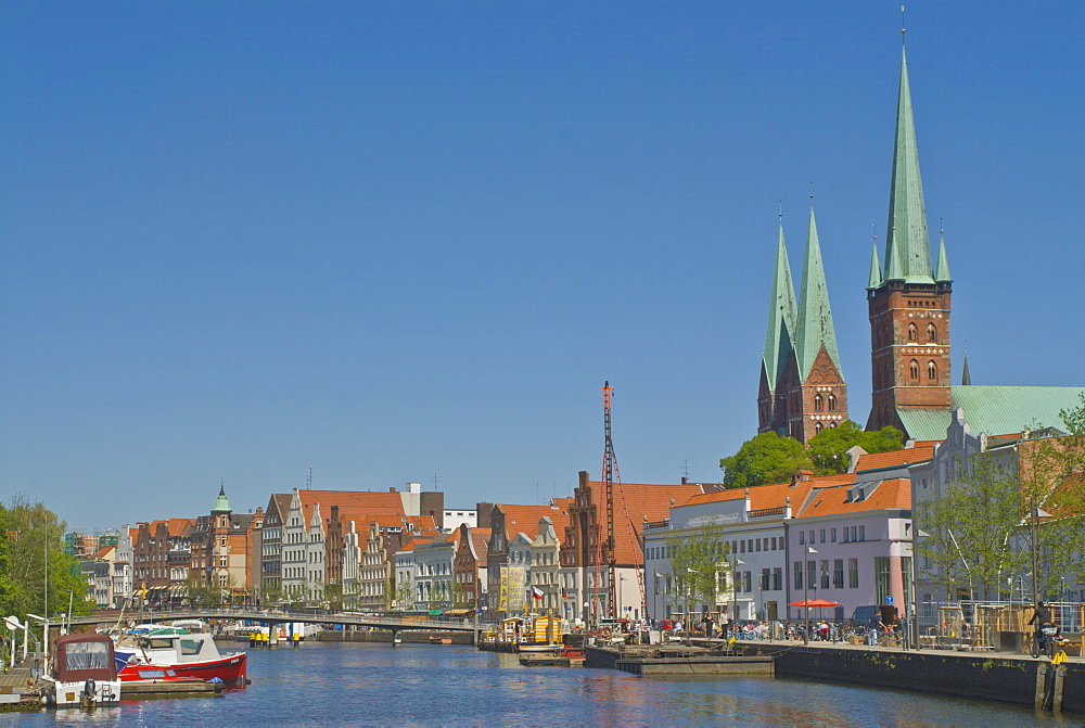 Lubeck Dom (cathedral) and Malerwinkel Painter's Quarter, Lubeck, UNESCO World Heritage Site, Schleswig-Holstein, Germany, Europe