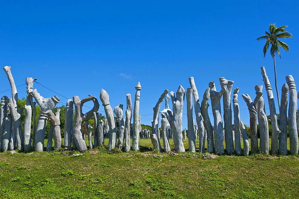 Traditional wood carving at the Ile des Pins, New Caledonia, Melanesia, South Pacific, Pacific