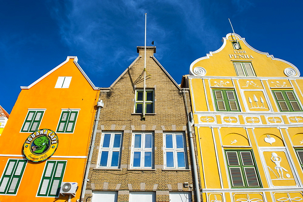 The colourful Dutch houses at the Sint Annabaai in Willemstad, UNESCO World Heritage Site, Curacao, ABC Islands, Netherlands Antilles, West Indies, Caribbean, Central America