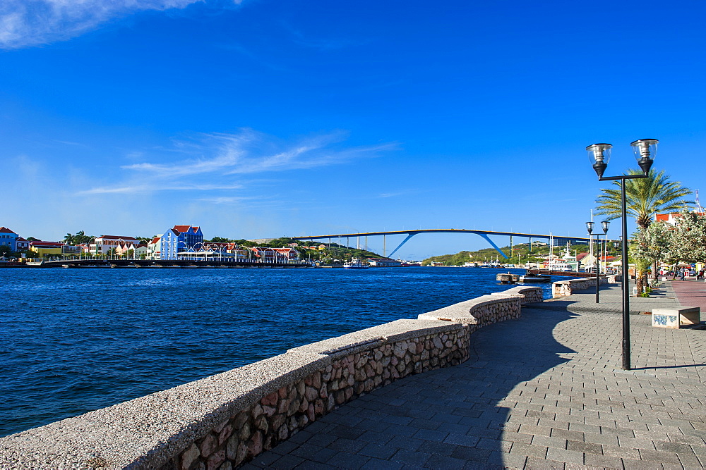 The Sint Annabaai channel in Willemstad, capital of Curacao, ABC Islands, Netherlands Antilles, Caribbean, Central America