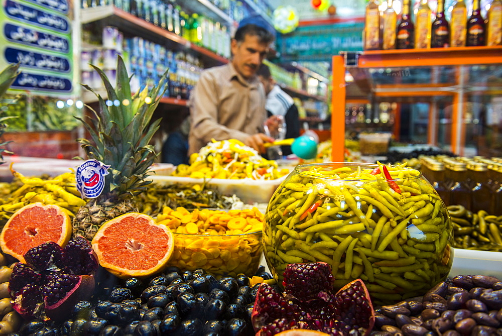 Kurdish food in the Bazaar of Sulaymaniyah, Iraq Kurdistan, Iraq, Middle East