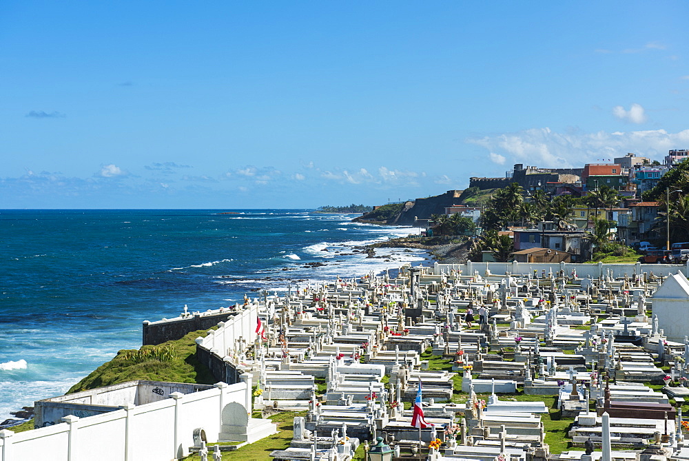 Cemetery in castle of San Felipe del Morro, UNESCO World Heritage Site, San Juan Historic Site, Puerto Rico, West Indies, Caribbean, Central America 