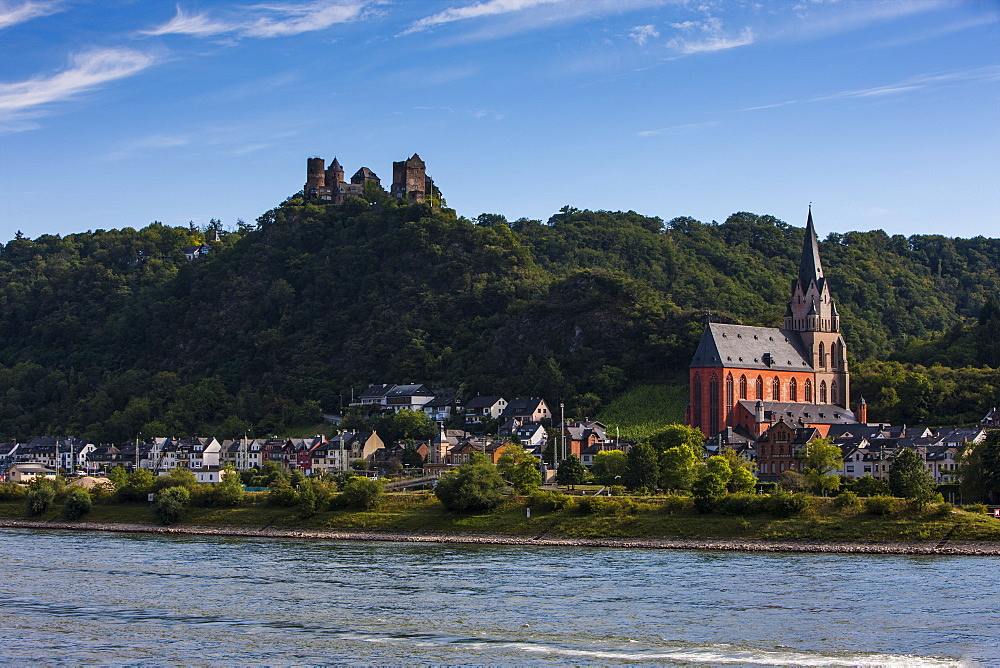 Castle Stahleck above the village of Bacharach in the Rhine valley, Rhineland-Palatinate, Germany, Europe 