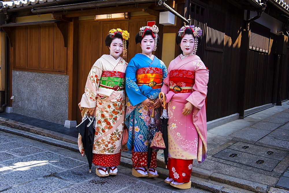 Traditionally dressed Geishas in the old quarter of Kyoto, Japan, Asia