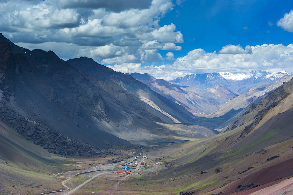 Mountain pass between Mendoza and Santiago, Andes, Argentina, South America 