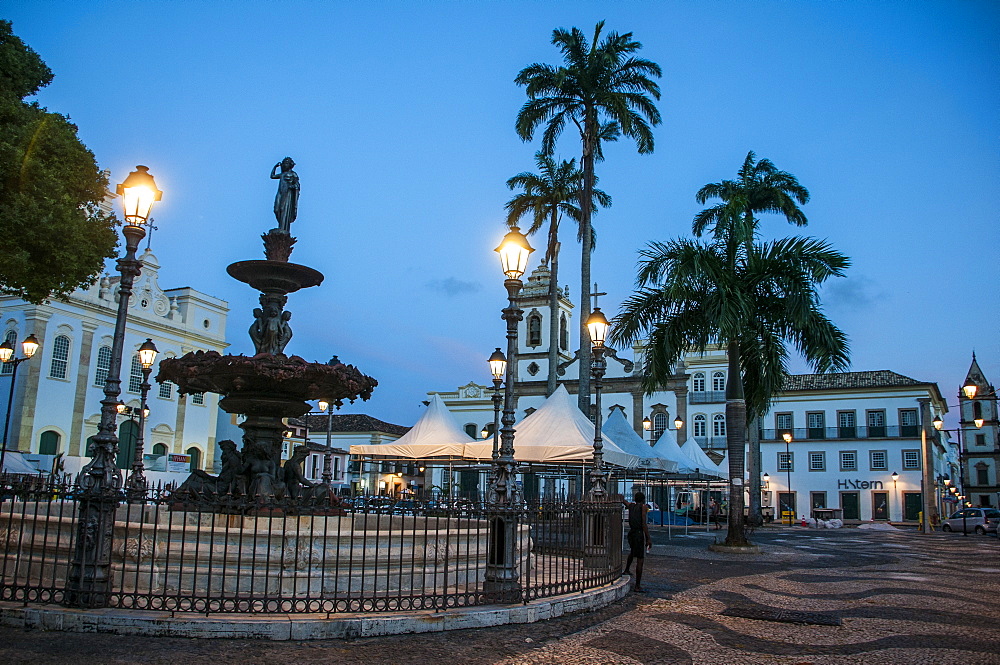 Nightshoot of the 16 do Novembro Square, Pelourinho, UNESCO World Heritage Site, Salvador da Bahia, Bahia, Brazil, South America 