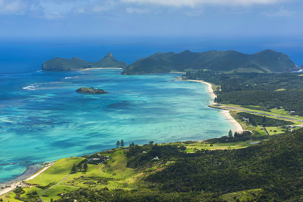 View from Mount Lidgbird over Lord Howe Island, UNESCO World Heritage Site, Australia, Tasman Sea, Pacific