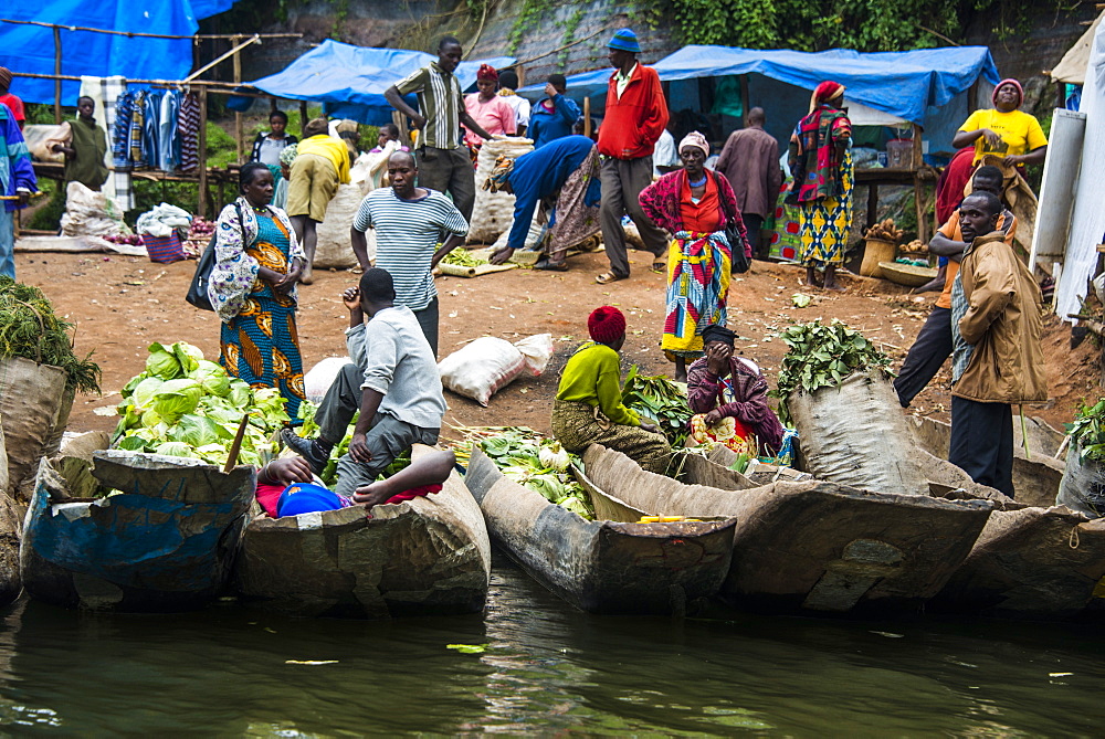 Morning market on Lake Bunyonyi, Uganda, East Africa, Africa