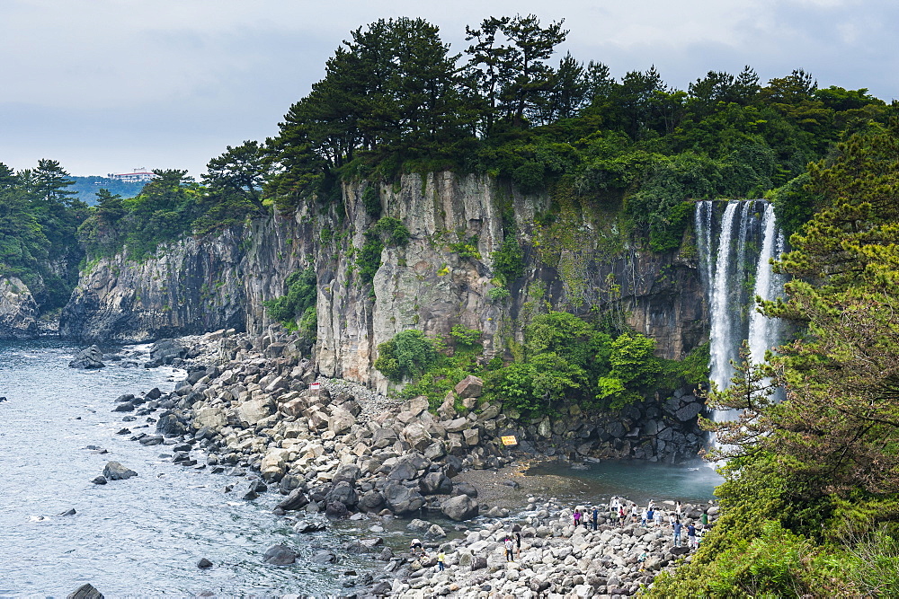 Jeongbang pokpo waterfall, island of Jejudo, UNESCO World Heritage Site, South Korea, Asia