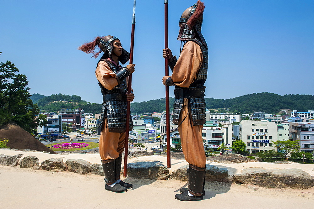 Changing of the guard ceremony, Gongsanseong, Gongju Castle, South Chungcheong Province, South Korea, Asia