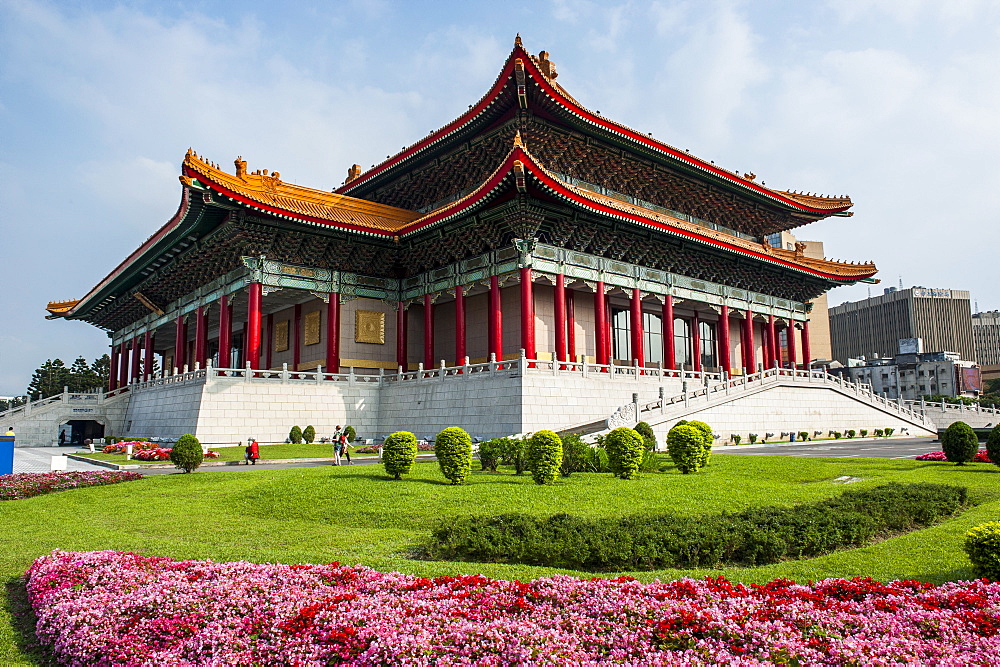 National theatre on the grounds of the Chiang Kai-Shek memorial hall, Taipeh, Taiwan