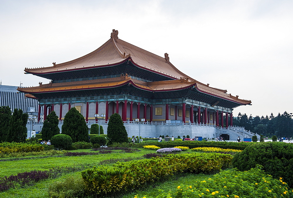 National theatre on the grounds of the Chiang Kai-Shek memorial hall, Taipeh, Taiwan