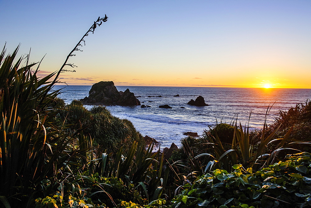 Sunset at Cape Foulwind near Westport, West Coast, South Island, New Zealand, Pacific