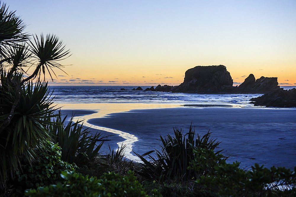 Sunset at Cape Foulwind near Westport, West Coast, South Island, New Zealand, Pacific