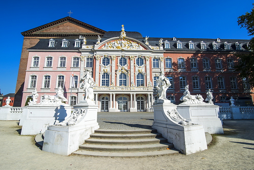 Palace of Trier, Trier, Moselle Valley, Rhineland-Palatinate, Germany, Europe