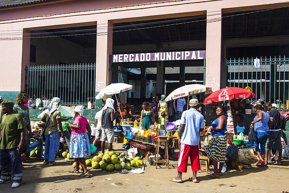 Market women in the Central Market in the city of Sao Tome, Sao Tome and Principe, Atlantic Ocean, Africa