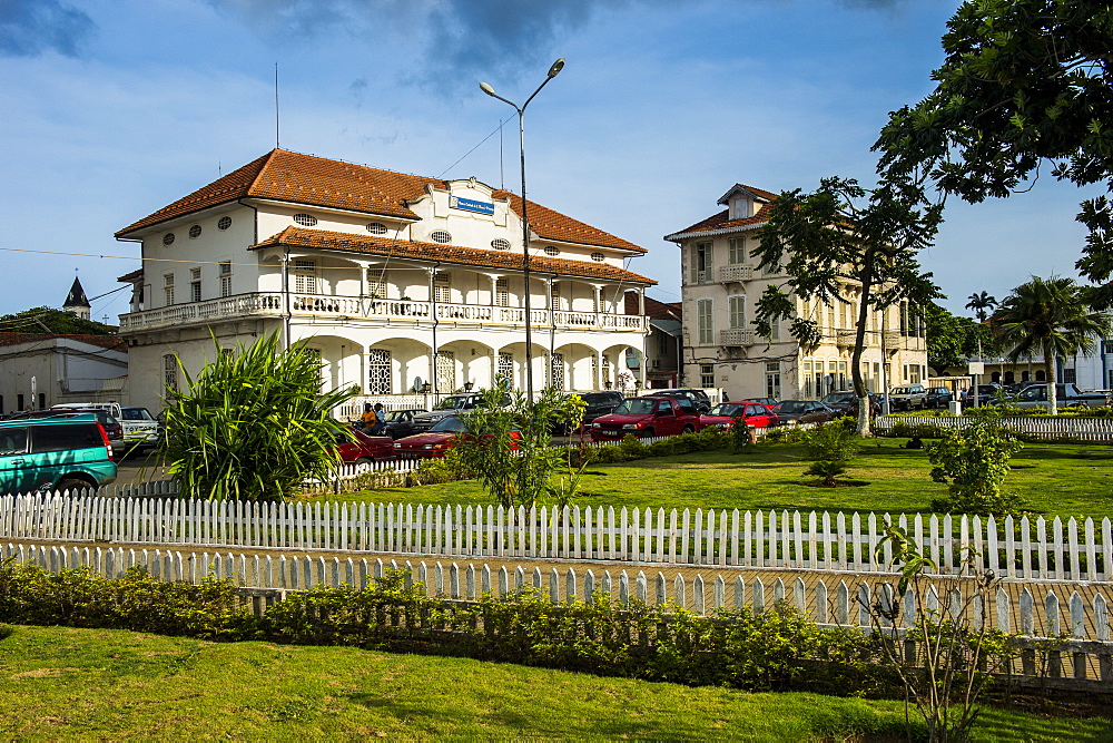 Colonial buildings on independence square in the city of Sao Tome, Sao Tome and Principe, Atlantic Ocean, Africa