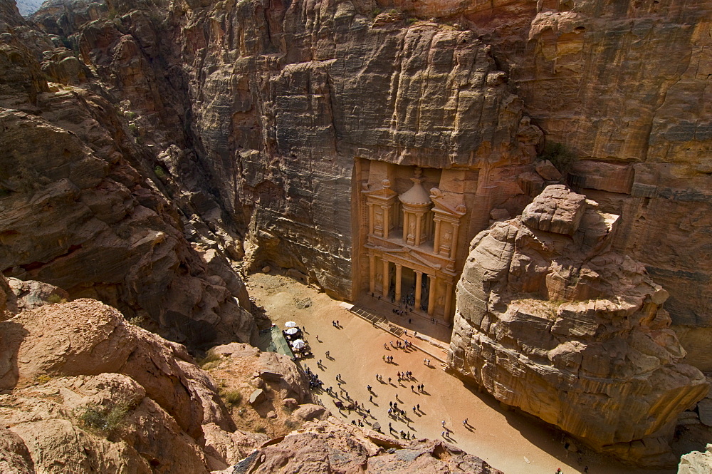 View over El Khazneh (the Treasury), Petra, UNESCO World Heritage Site, Jordan, Middle East