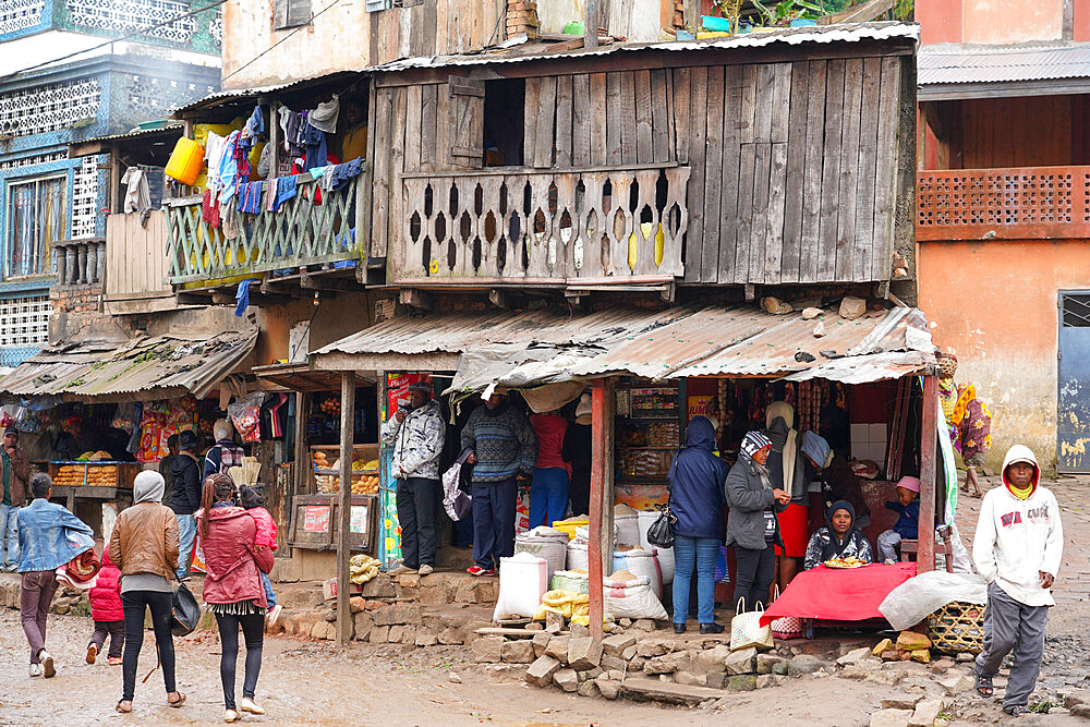 Daily market at Ambozontany, upper Fianarantsoa, Ihorombe Region, Southern Madagascar, Africa