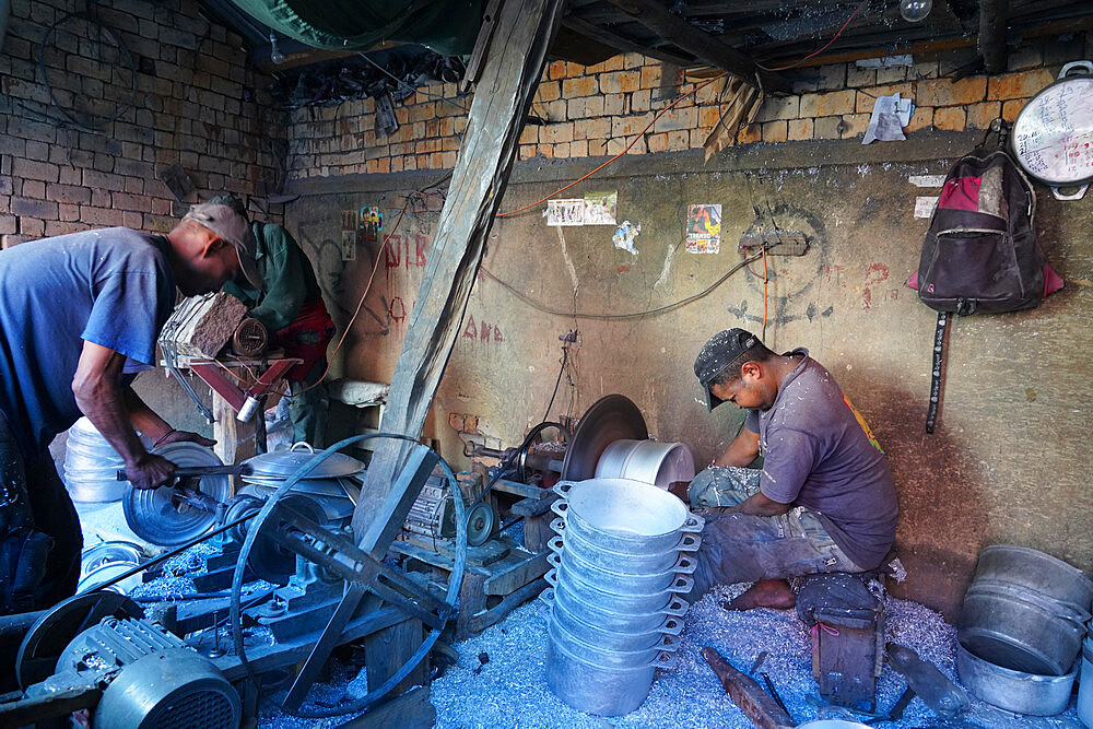 Aluminium foundry in Ambatolampy, Antsirabe, Central Madagascar, Africa