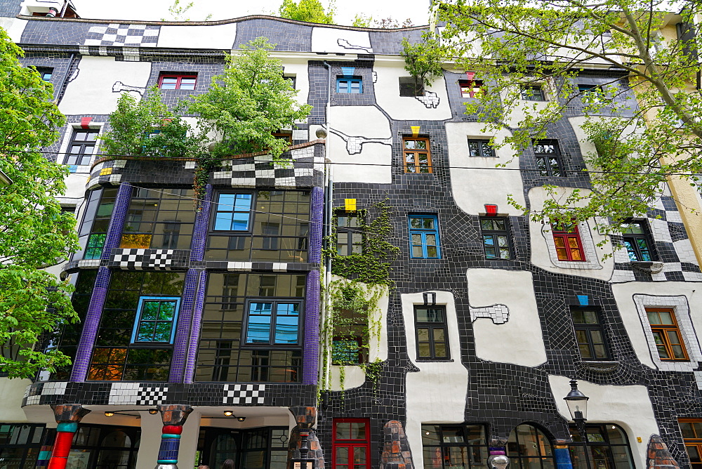 The KunstHaus Wien, a museum in Vienna, designed by the artist Friedensreich Hundertwasser, Vienna, Austria, Europe