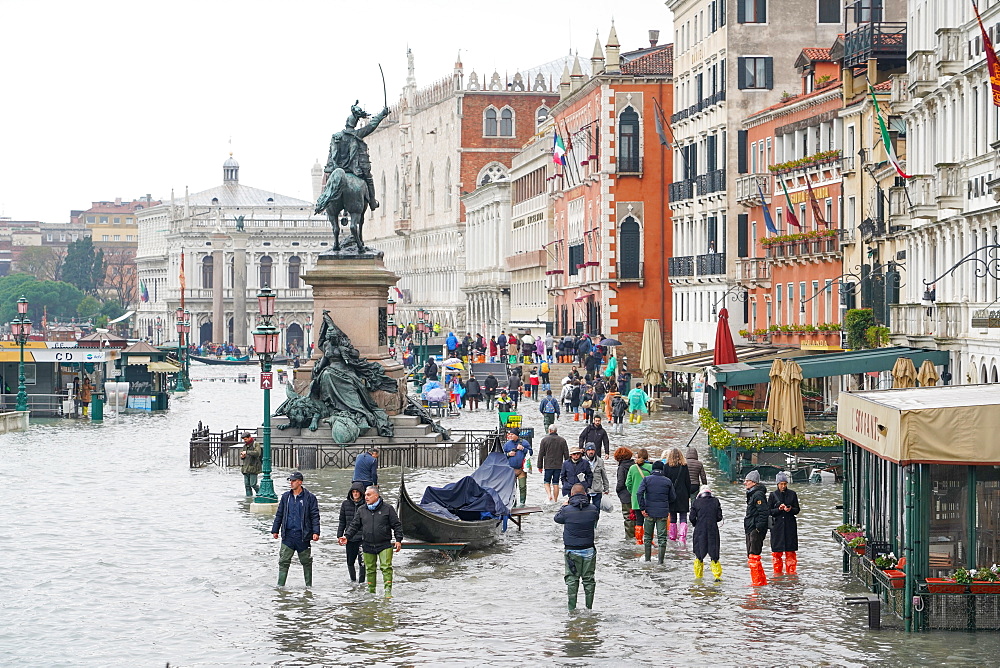 High tide in Venice, November 2019, Venice, UNESCO World Heritage Site, Veneto, Italy, Europe