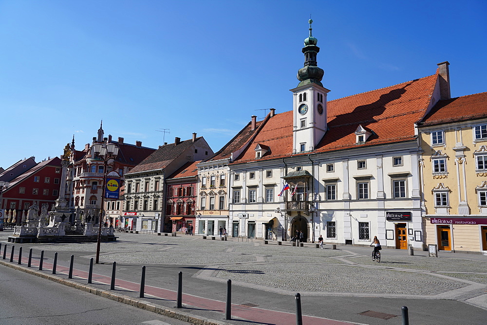 Maribor Town Hall and the Plague Column, Maribor, Slovenia, Europe