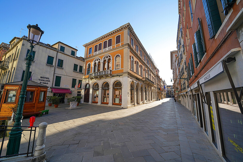 Calle Larga XXII Marzo during Coronavirus lockdown, UNESCO World Heritage Site, Veneto, Italy, Europe, Italy, Europe