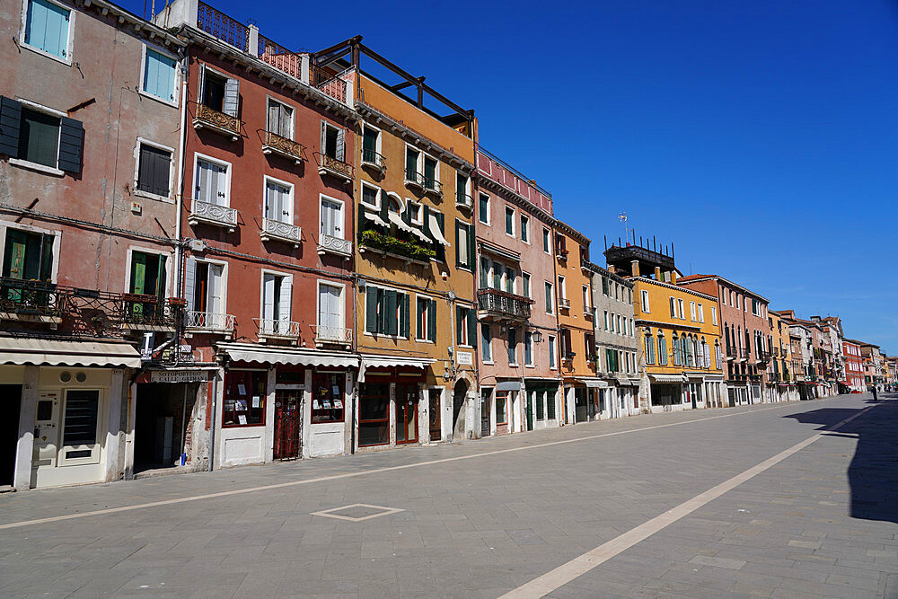 Viale Garibaldi during Coronavirus lockdown, Venice, UNESCO World Heritage Site, Veneto, Italy, Europe