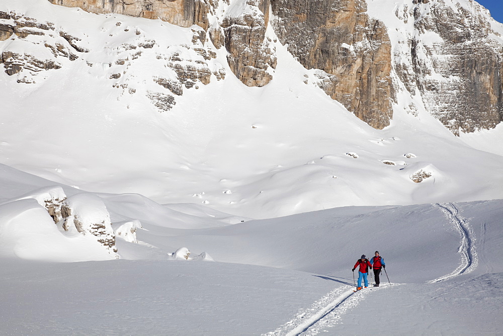 Ski touring, ski mountaineering in the Dolomites, Piz Boe, eastern Alps, Bolzano, South Tyrol, Italy, Europe