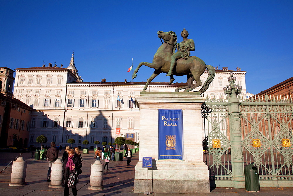 Pollux statue and the Royal Palace of Turin (Palazzo Reale), Turin, Piedmont, Italy, Europe 