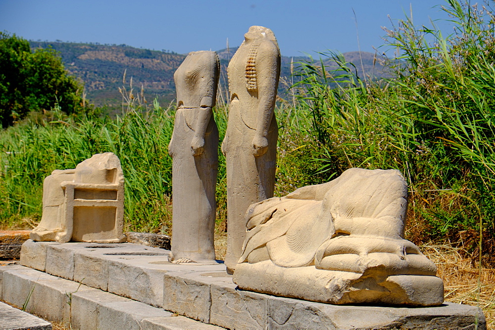 The Geneleos sculptural group, Heraion of Samos, UNESCO World Heritage Site, Samos, North Aegean Islands, Greek Islands, Greece, Europe