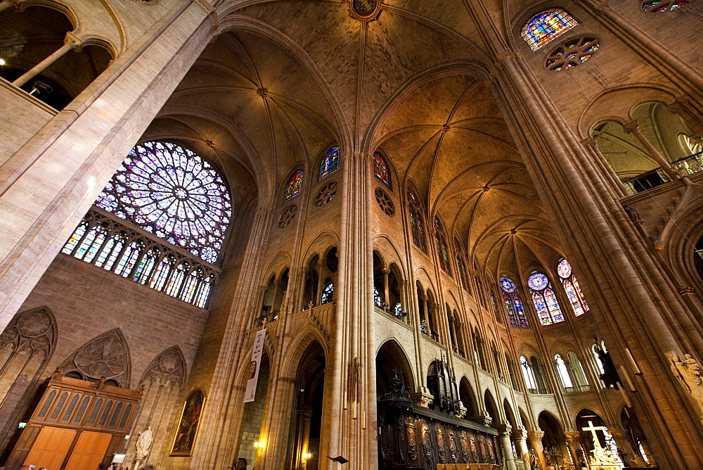 Rose window and the vaults of Notre Dame, UNESCO World Heritage Site, Paris, France, Europe