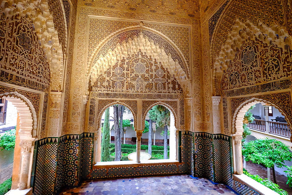 Mirador de Daraxa o Lindaraja, Palacio de los Leones, The Alhambra, UNESCO World Heritage Site, Granada, Andalucia, Spain, Europe