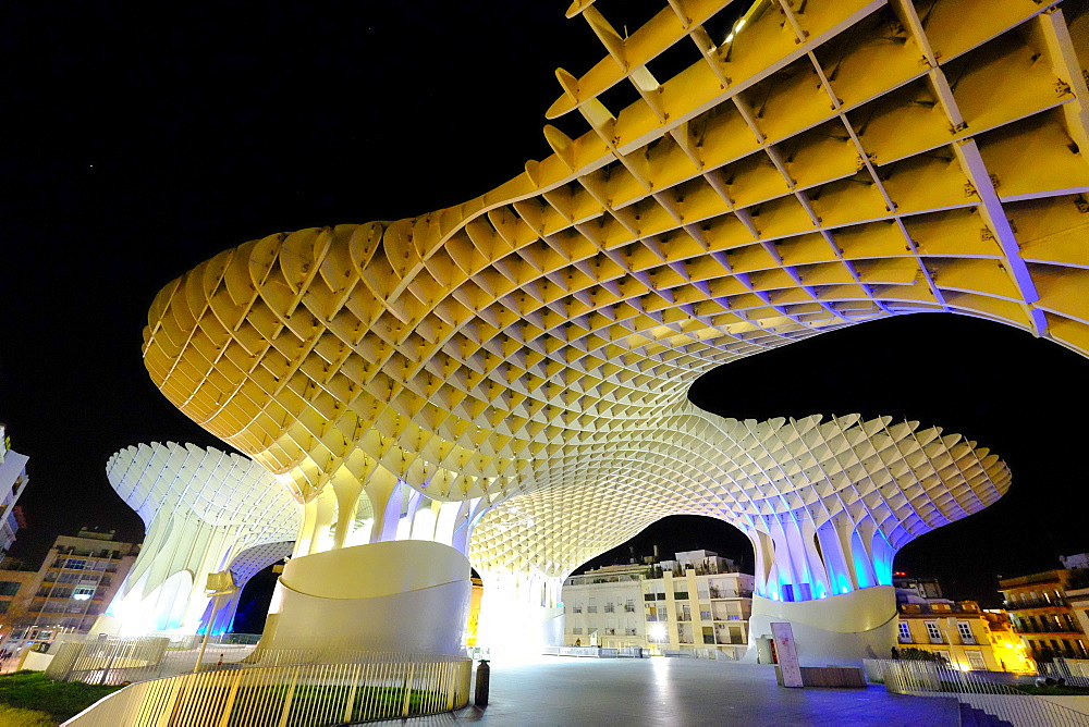 Metropol Parasol, known as Setas de Sevilla (The Mushroom), the world's largest wooden structure, Seville, Andalucia, Spain, Europe