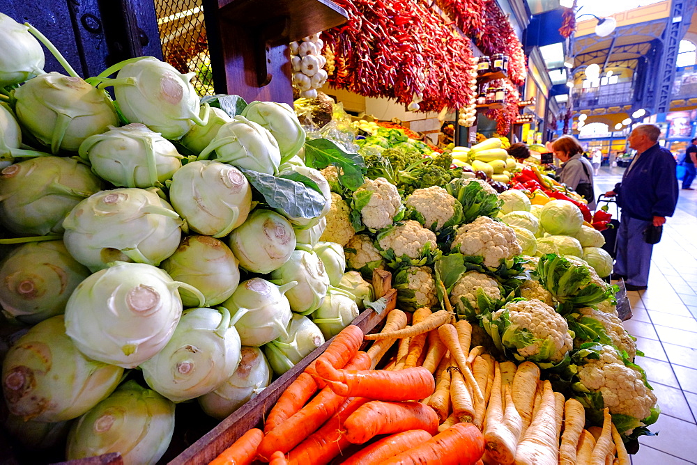 Nagyvasarcsarnok Central Market, Budapest, Hungary, Europe