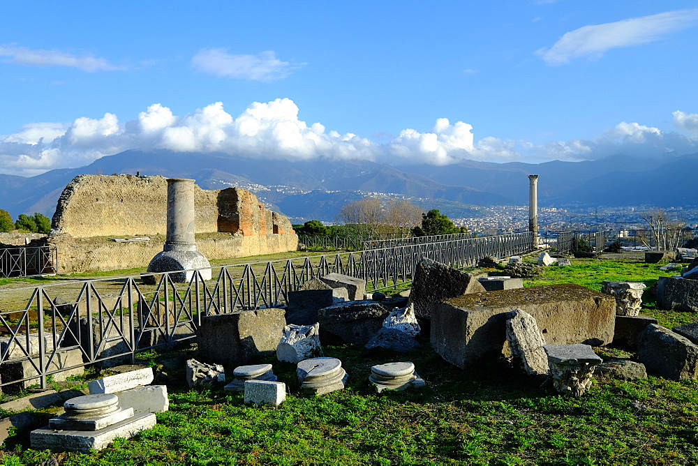 Venus Temple, Pompeii, UNESCO World Heritage Site, the ancient Roman town near Naples, Campania, Italy, Europe