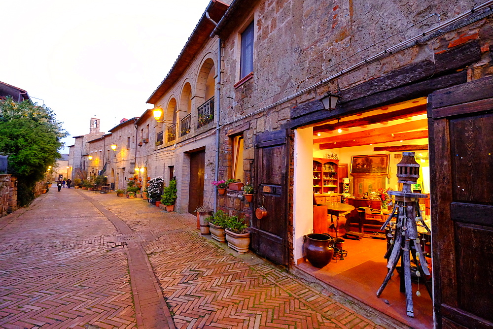 Via del Duomo, Sovana, Maremma, Grosseto, Tuscany, Italy, Europe