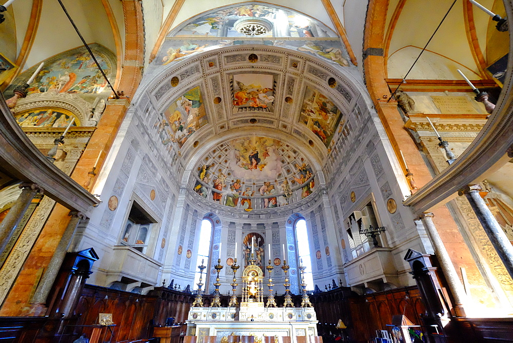 Interior, Verona Cathedral, Verona, Veneto, Italy, Europe