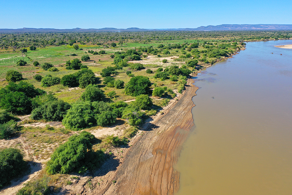 Mangoky River on the road from Manja to Morombe, Madagascar, Africa