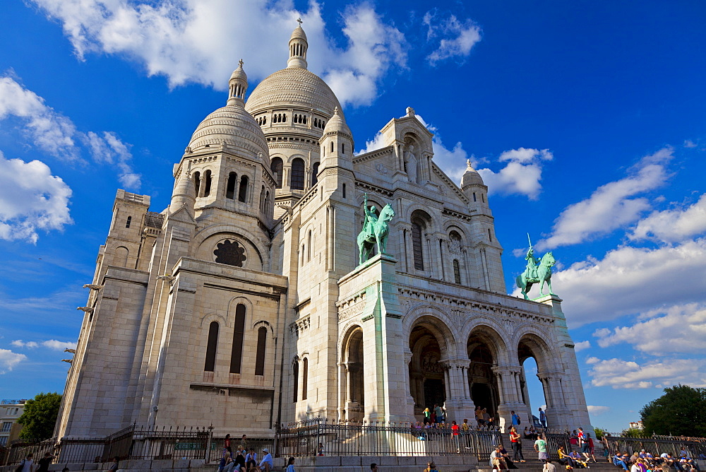 Basilica of Sacre Coeur, Montmartre, Paris, France, Europe