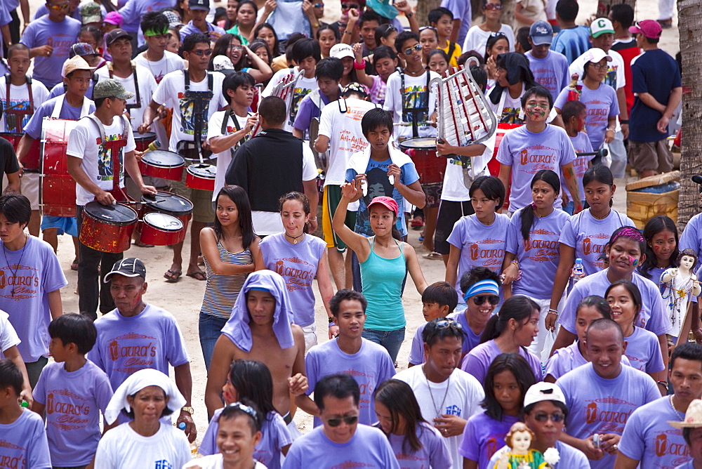 Parade along White Beach during the Ati-Atihan Festival, an annual feast in honour of the Santo Nino, Boracay, Aklan, Philippines, Southeast Asia, Asia