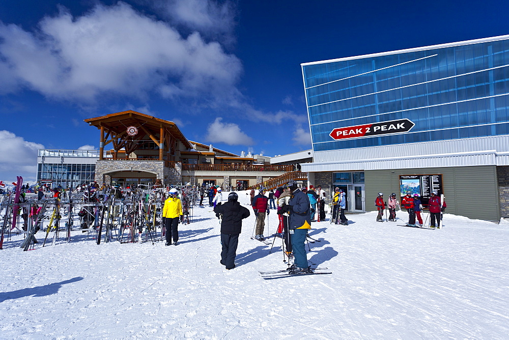 Skiers by the Peak 2 Peak Gondola, Whistler Blackcomb Ski Resort, Whistler, British Columbia, Canada, North America