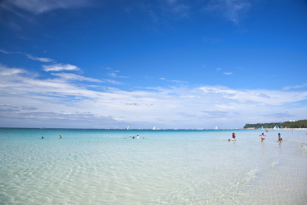 White Beach, one of the best white sand beaches in the world, Boracay, Aklan, Philippines, Southeast Asia